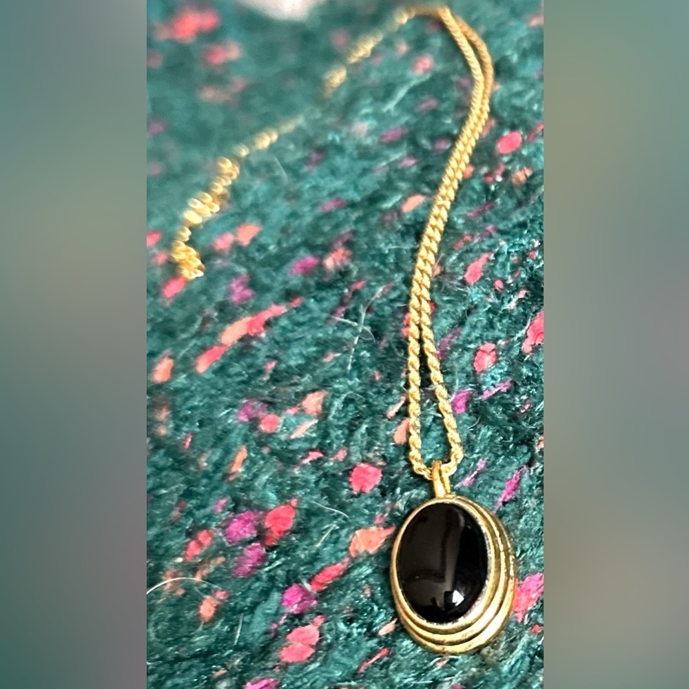 Missoma Savi Ridge Black Onyx Pendant Necklace Gold Vermeil NWOT Discontinued - Picture 7 of 16